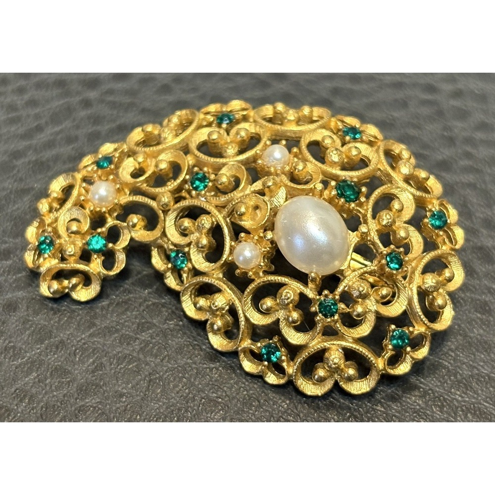 Vintage JJ 80s Runway Green Rhinestone Paisley Faux Pearl Filigree Brooch Pin